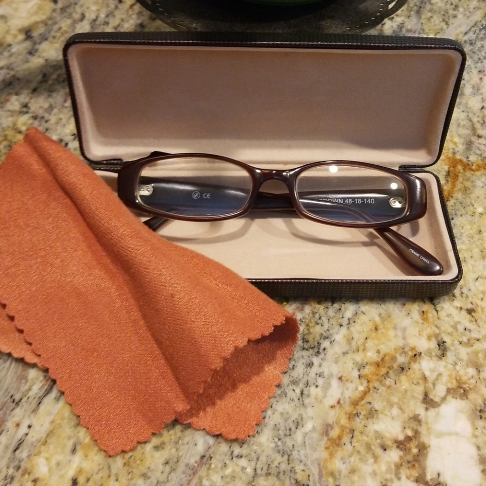 Eyeglasses